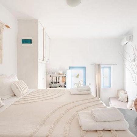 Euphoria Suites & Deluxe Studios Fíra Kültér fotó
