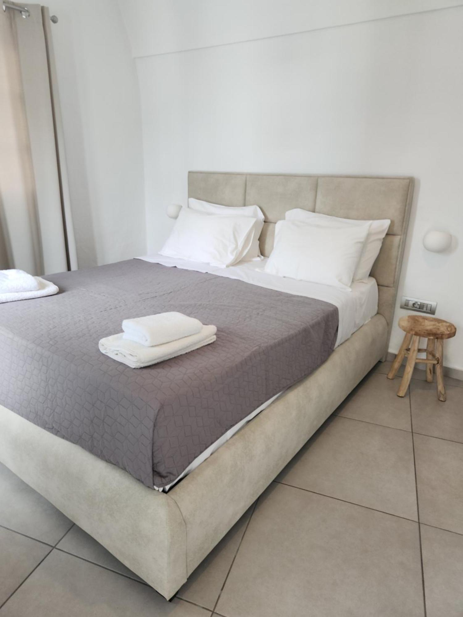 Euphoria Suites & Deluxe Studios Fíra Kültér fotó
