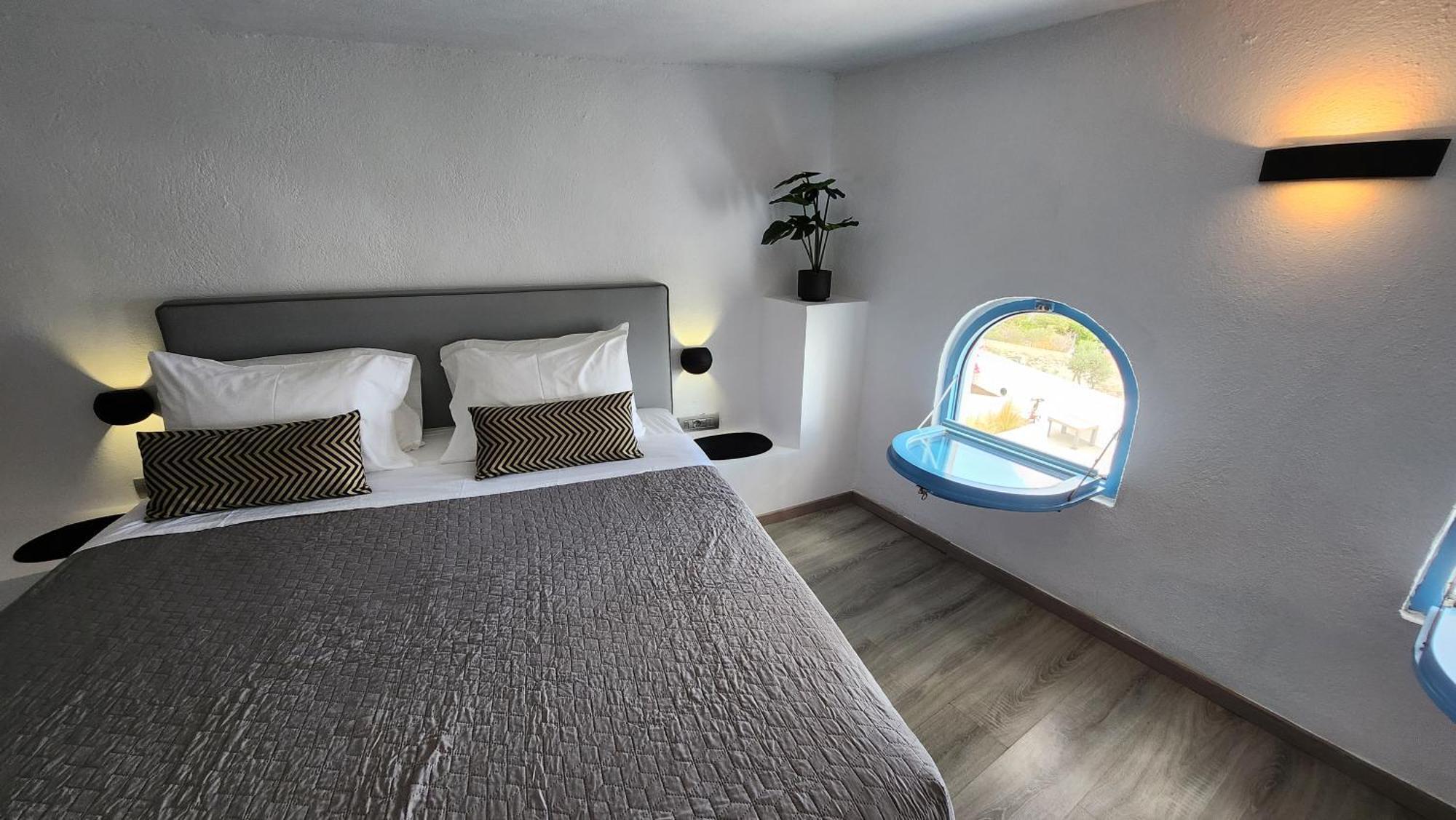 Euphoria Suites & Deluxe Studios Fíra Kültér fotó